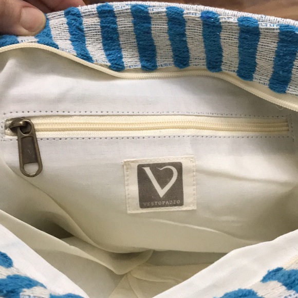 Vestopazzo women’s purse from Italy - Picture 3 of 7